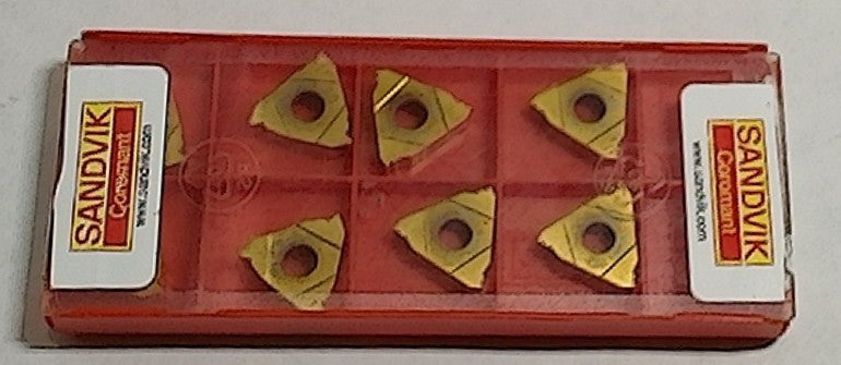 Lot 200-1051 R166.0G-16MM01-200 threading inserts