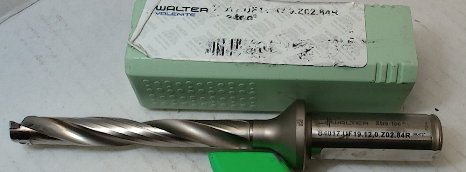 Lot 250-1048 Walter Replaceable tip drill B4017.UF19.12,02.84R 0.472 DIA X 3.625 reach