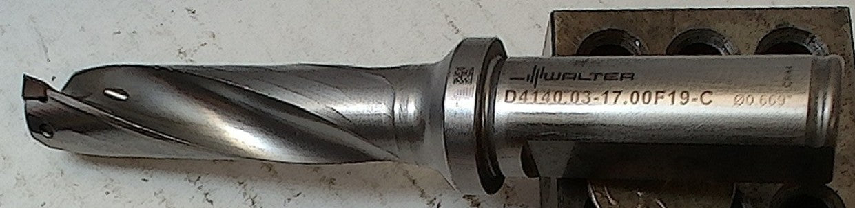 Lot 250-1067 Walter 4140.03-17.00F19-C -0.669" Replaceable tip drill