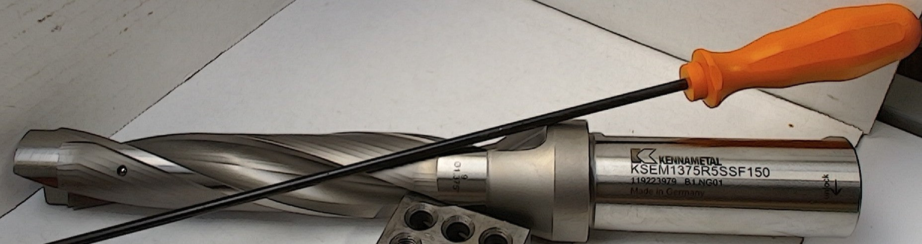Lot 250-1082 Kennametal KSEM1375R5SSF150 - 1.375" Replaceable tip drill