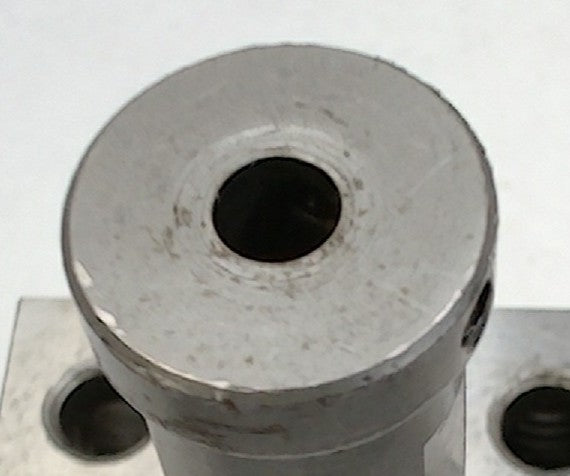Lot 250-1092 Circle 0.75x.2505x2.75 long Boring & grooving bar adapter