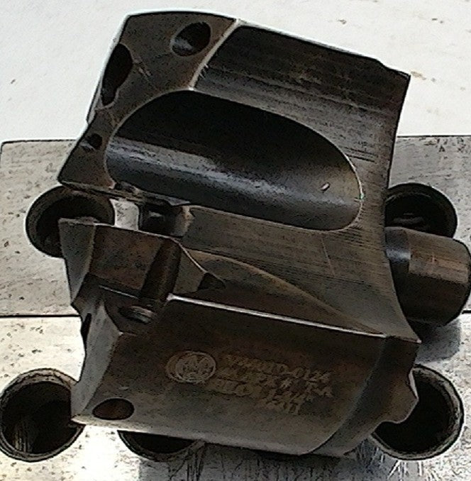 Lot 250-1102 Allied Machine V4401D-0124 44 APX #1 T-A 1 3/4" Pilot insert drill head